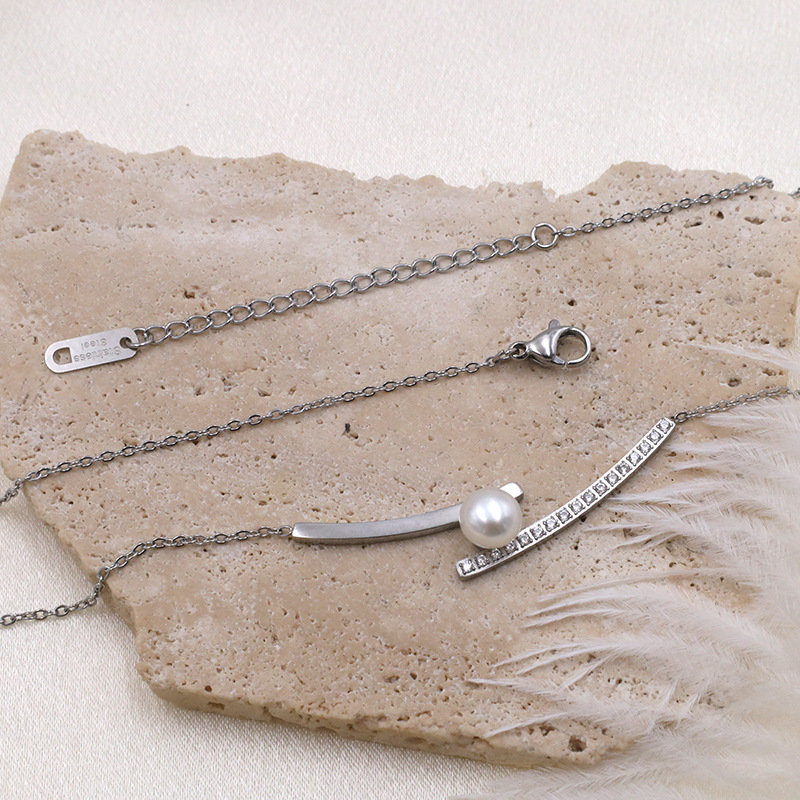 Romantic Elegant Simple Pearl Zircon Inlaid Necklace Stainless Steel Pearl Neckacle 