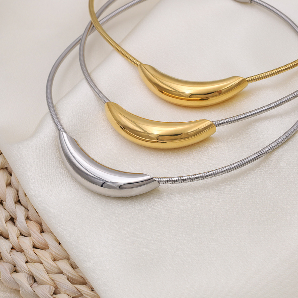 Do Not Fade Personality Round Tube Thick Curved Tube Stainless Steel Necklace