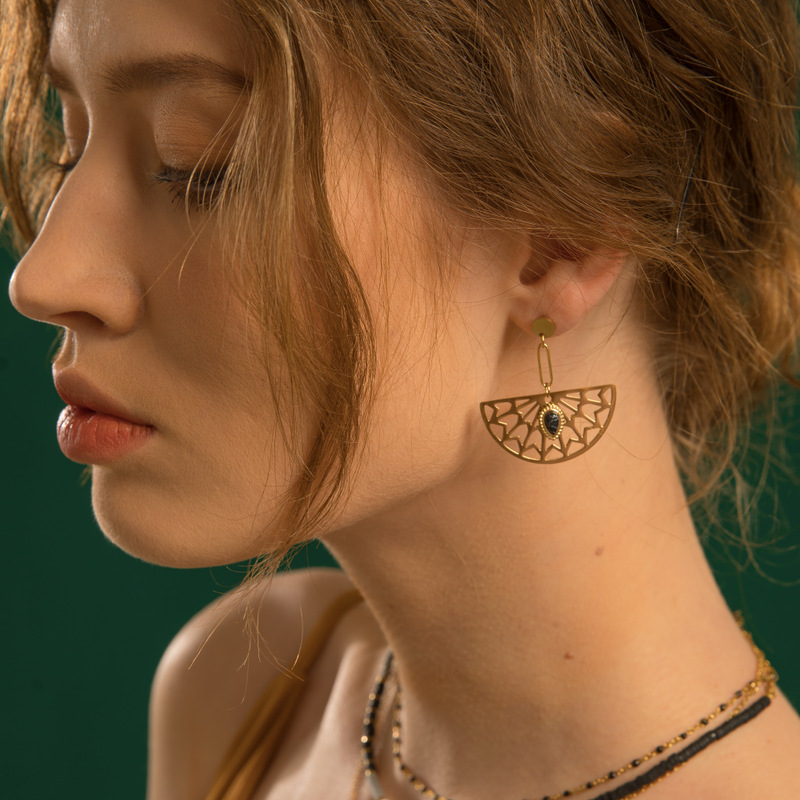 Model Show Fan Shaped Natural Stone Drops Earrings