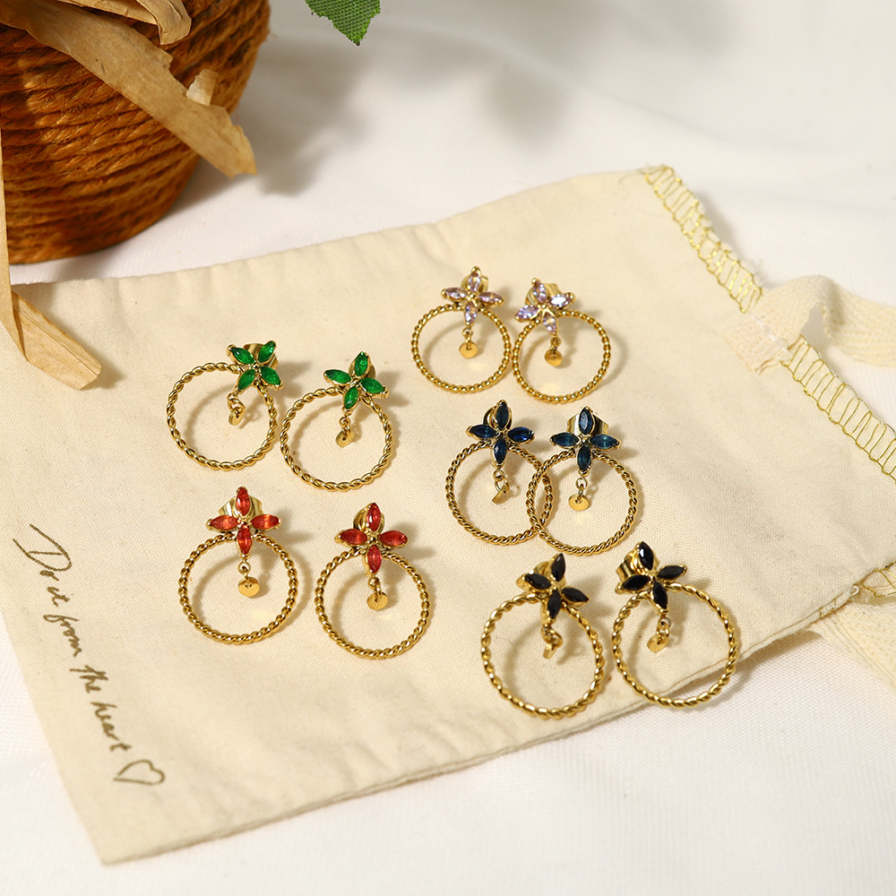 Lucky Four-leaf Clover Zircon Inlaid Earrings