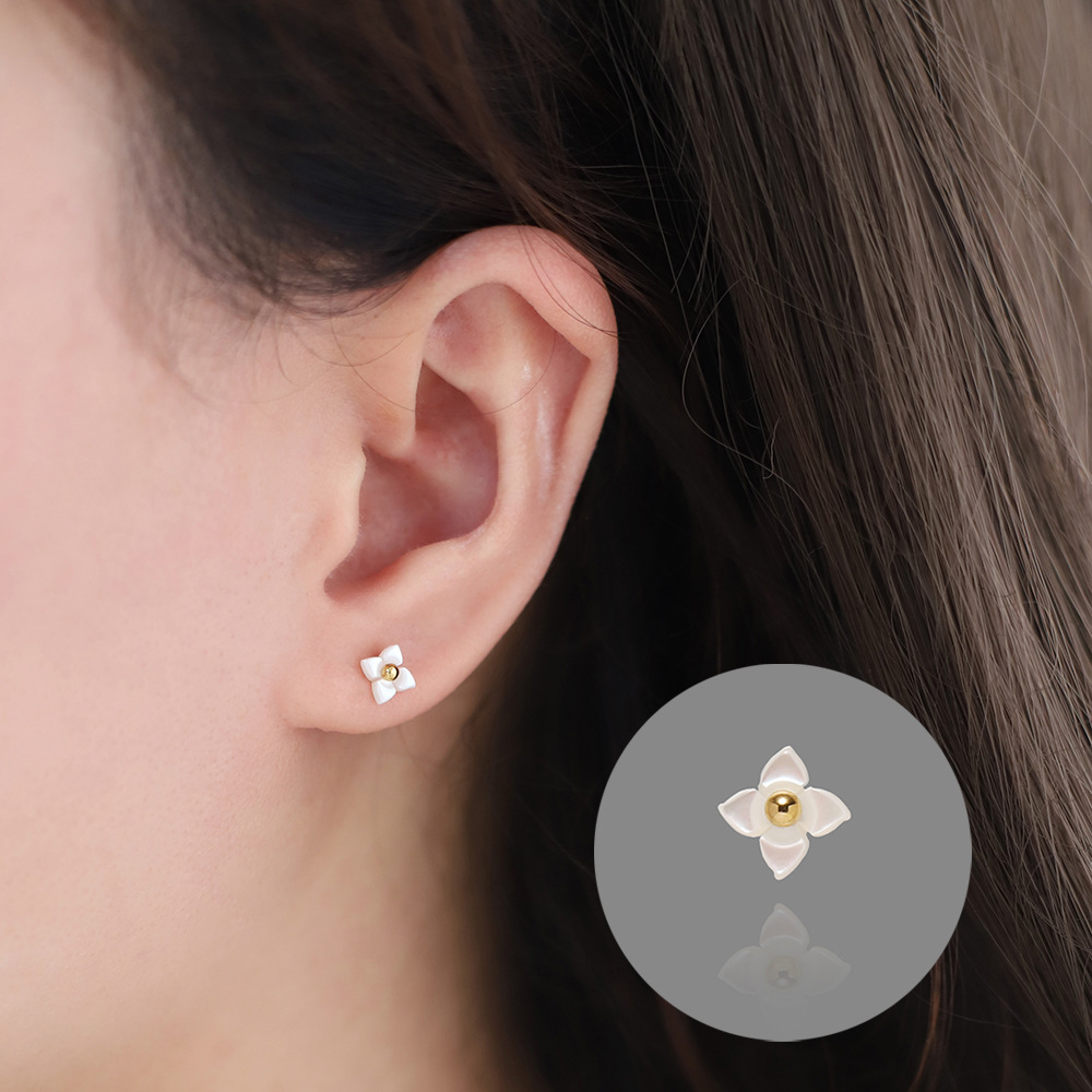 Little White Flower Stainless Steel Ear Stud