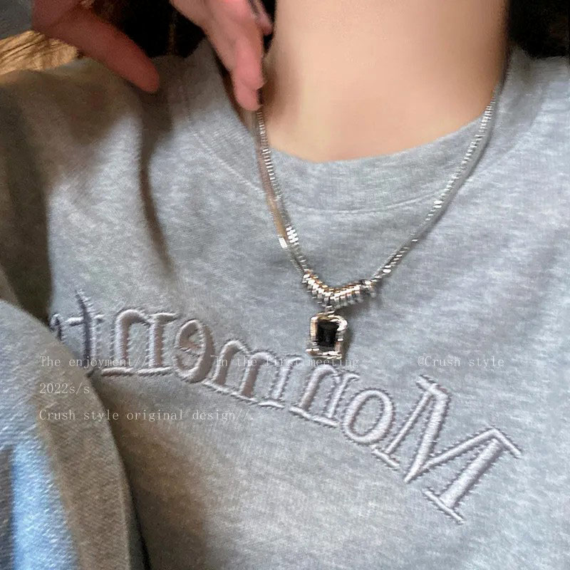 Double-Layer, Square, Inlaid Zircon Necklace