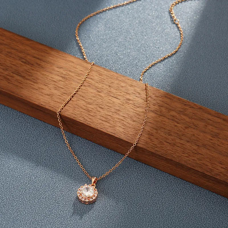 Lucky Beads White, Rhinestone Inlaid Necklace