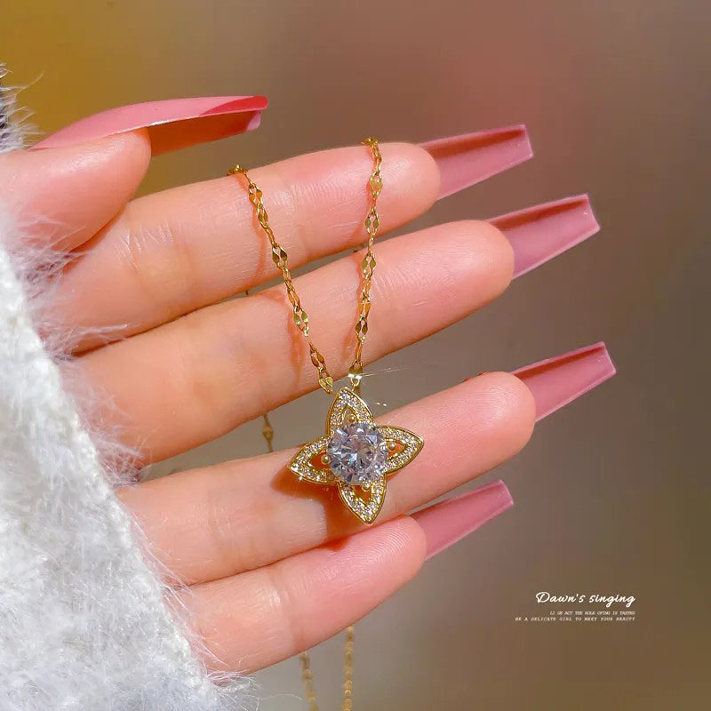 Flower Zircon Inlaid Pendant Titanium Steel Necklace