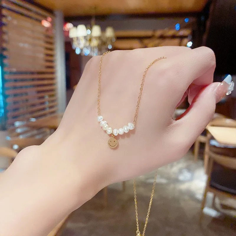 charm round smiley, stainless steel pearl necklace
