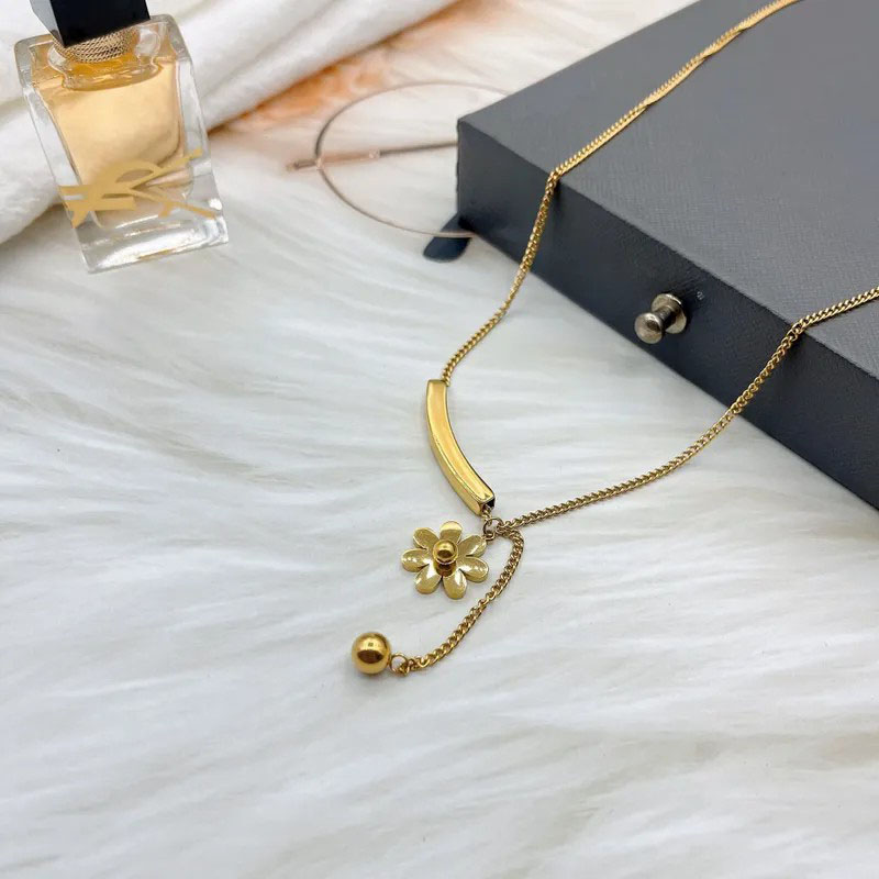 Daisy Tassel, Stainless Steel Necklace