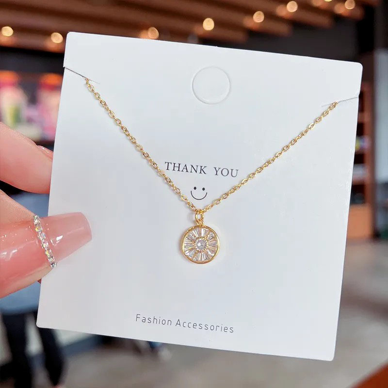 round pendent, stainless steel necklace