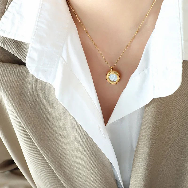 round with pearl, titanium steel necklace
