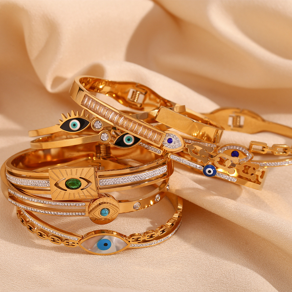 Micro-Inlaid Devil's Eye Spring Buckle Bangle