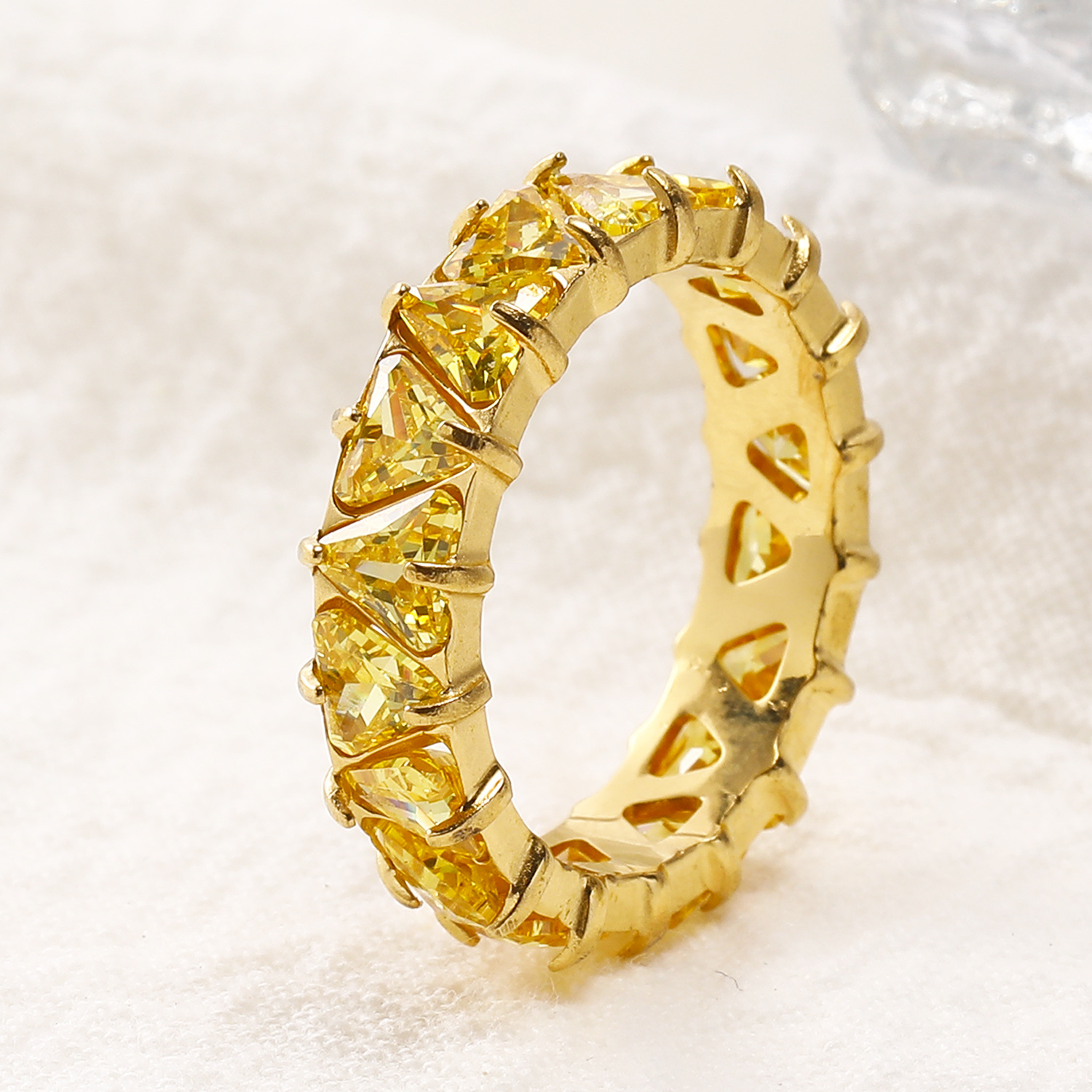 Yellow Triangle Diamond Inlaid Stainless Steel Ring 
