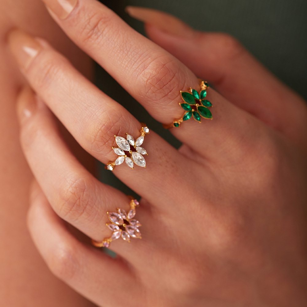 Flower Zircon Inlaid 18K Gold Stainless Steel Ring