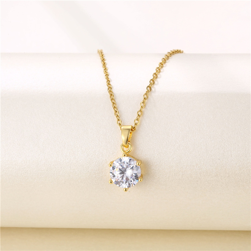 Six Claw Single Diamond Zircon Necklace