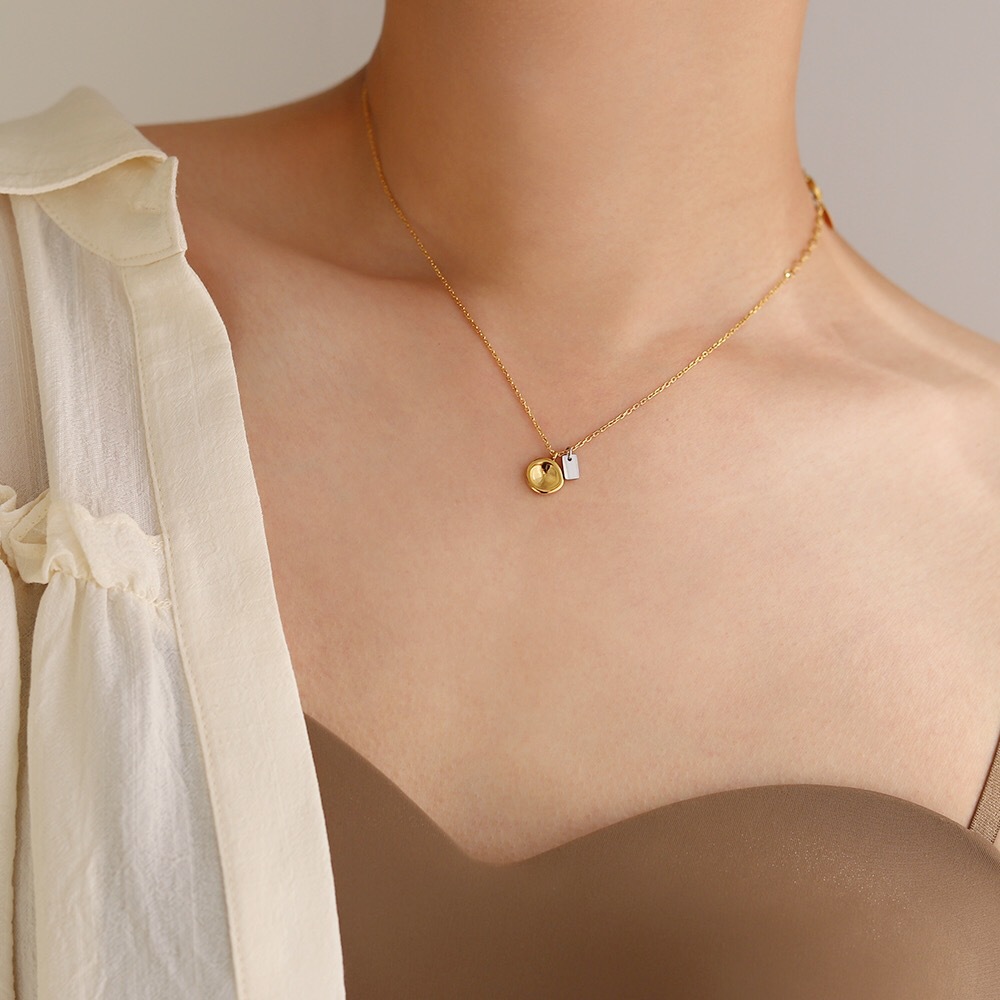 Model Show Geometric Clavicle Chain Necklace