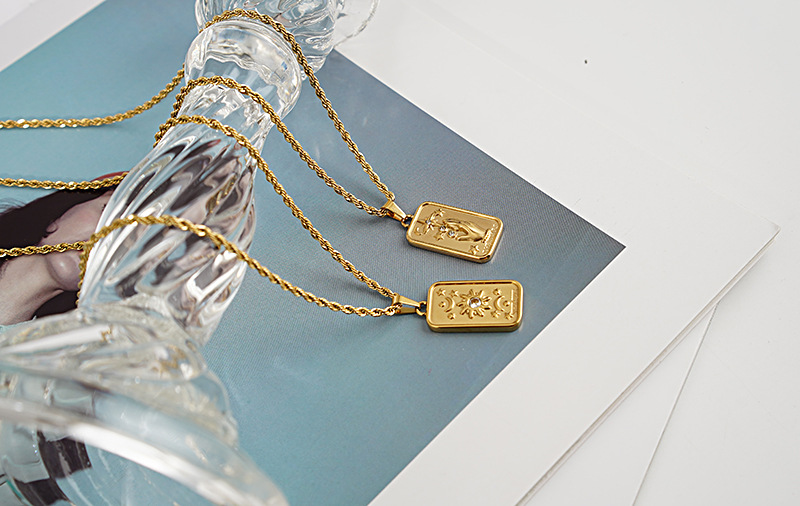casual, gold color