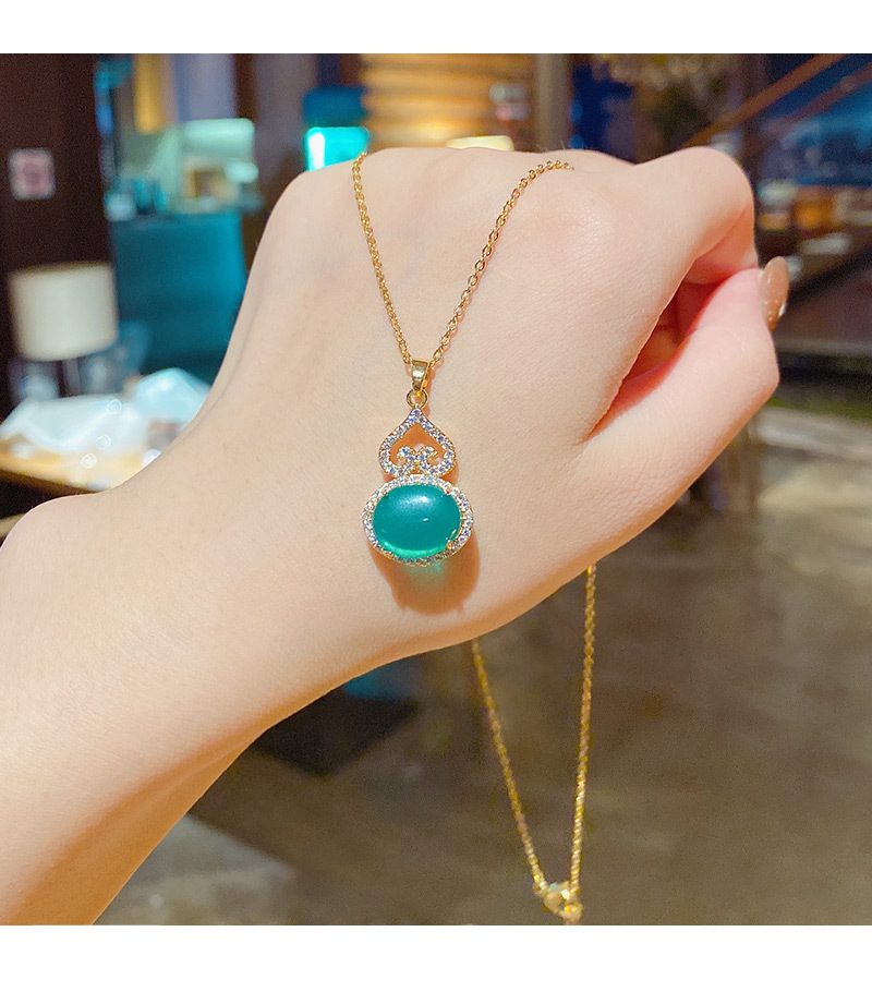 gold color, fashion, green gem 