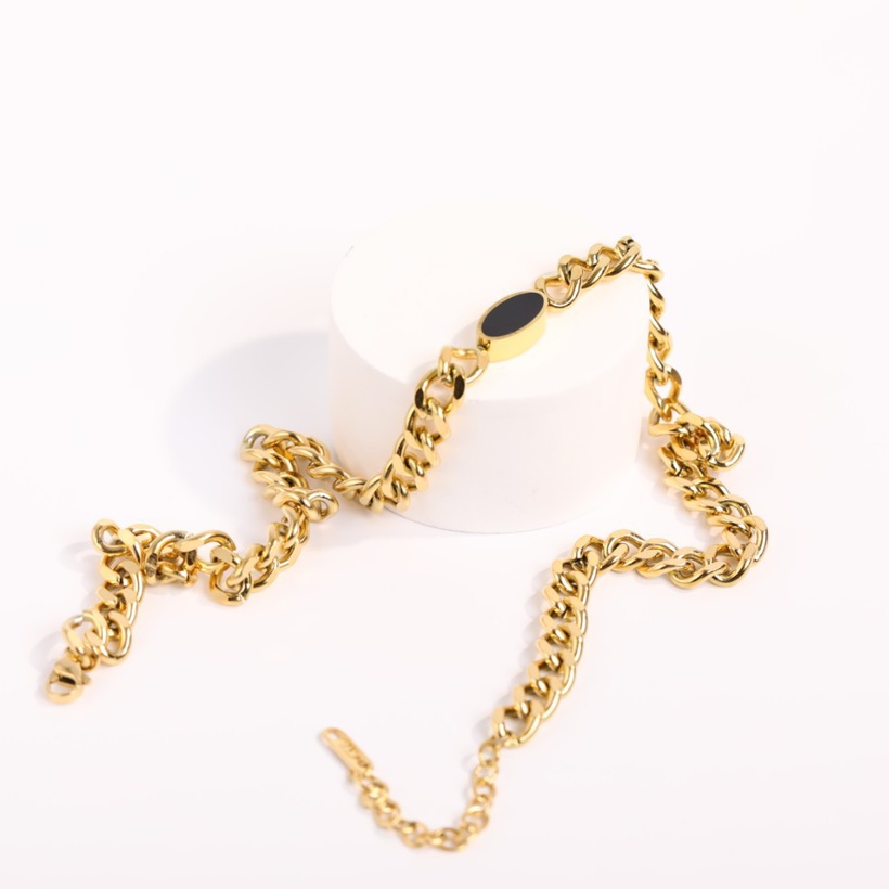 curby chain, gold stainless steel
