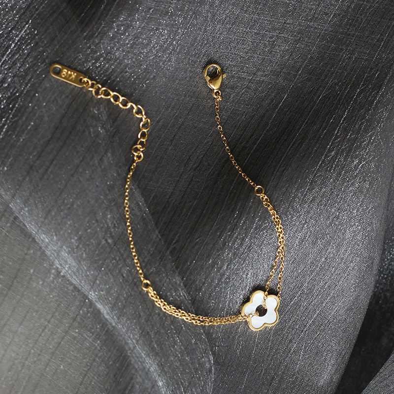White Shell Small Flowers Stainless Steel Bracelet